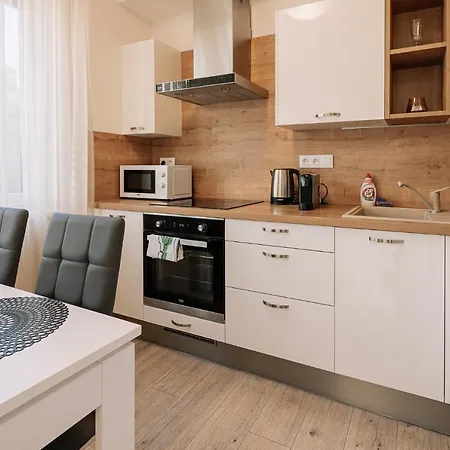 Daire Skau 2 Old Town Family & Business 2 Floor Free Parking