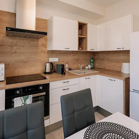 Apartment Skau 2 Old Town Family & Business 2 Floor Free Parking