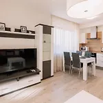 Skau 2 Old Town Family & Business 2 Floor Free Parking Apartamento