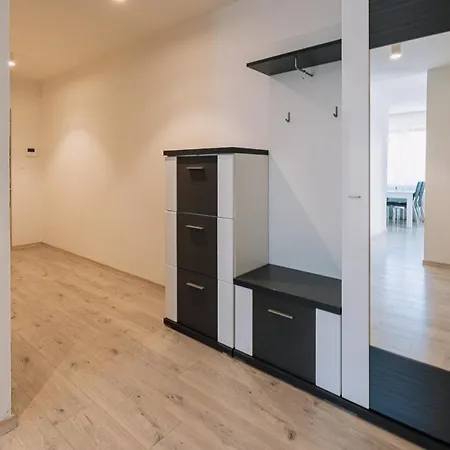 Appartement Skau 2 Old Town Family & Business 2 Floor Free Parking Bratislava